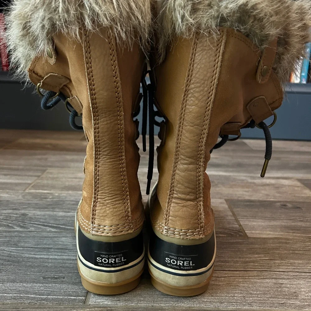 Sorel Womens Joan of Arctic Boots Tan Suede Fur Trim Lace Up Waterproof Size 6.5